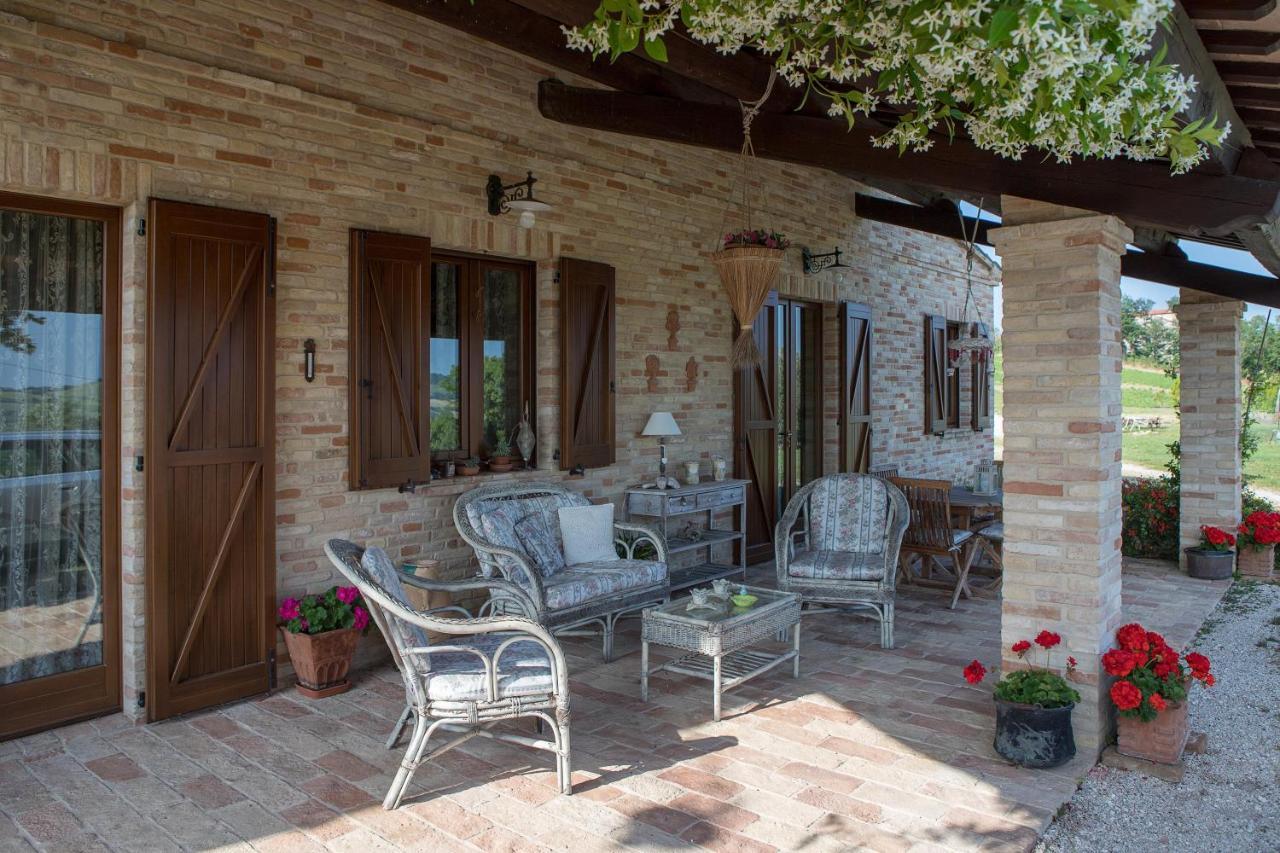 ポテンツァ・ピチェーナ Agriturismo Le Castella Bed & Breakfast エクステリア 写真